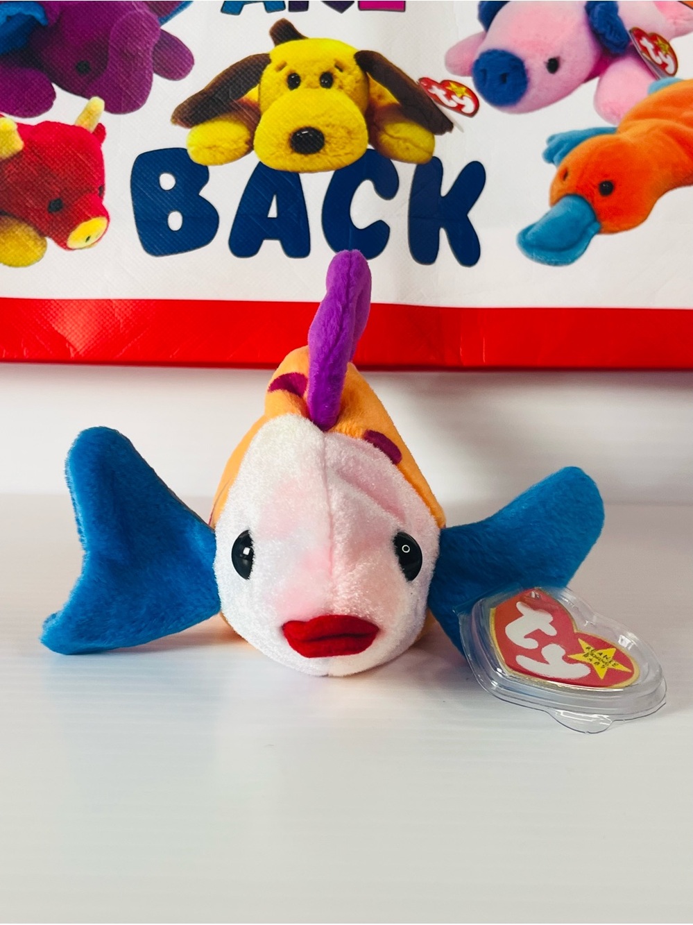 1999 Ty Beanie Baby "Lips" the Fish With Tote